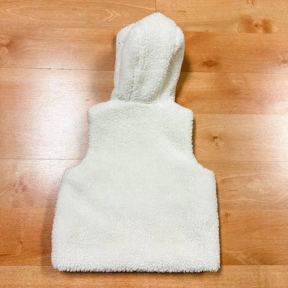 Baby Gap Baby Girl White Sherpa Bear Vest Size 6-12M